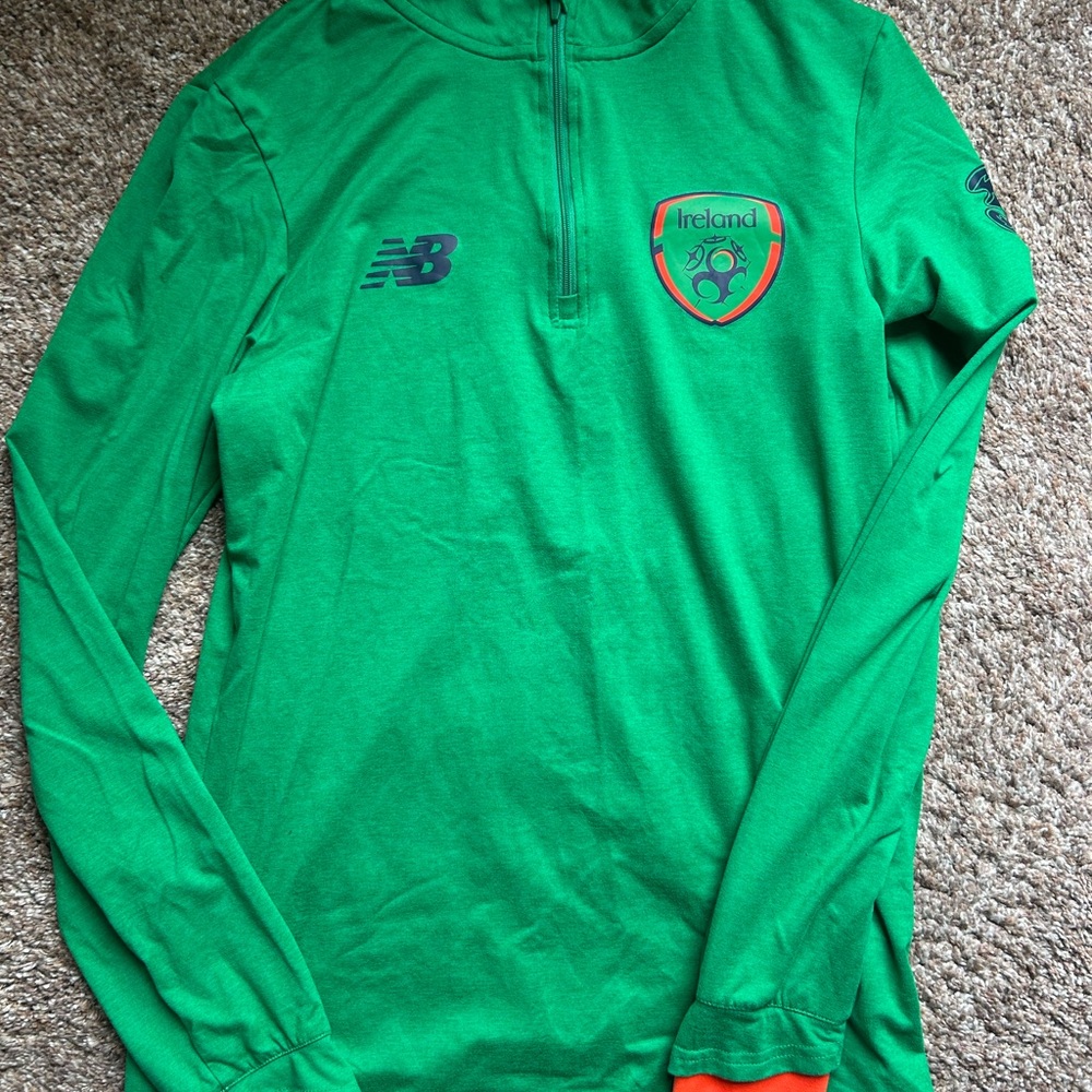 New Balance Men’s S Green Ireland Soccer Quarter Zip Top